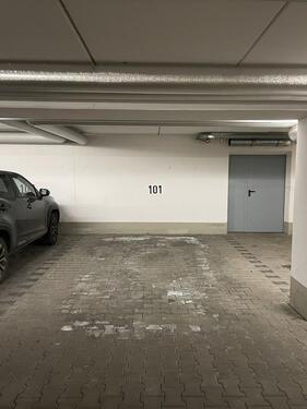 Foto - Tiefgaragenstellplatz in 81925 München zu vermieten