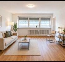 Frisch sanierte, bezugsfreie 2-Zimmer-Wohnung mit Loggia & Aufzug - Ludwigshafen am Rhein