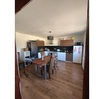 Schöne großzügige 3 Zimmer Wohnung in Jembke