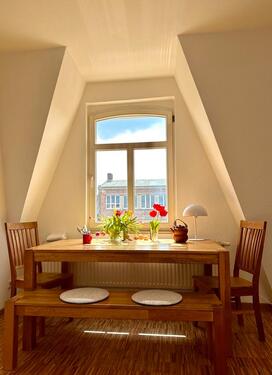 Foto - Helle ruhige zwei Zimmer Dachgeschosswohnung, Karl Heine Str