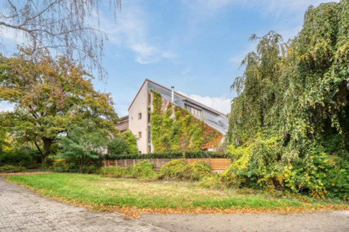 Foto - Zum Verkauf: Architekten-Reihenendhaus in Zehlendorf