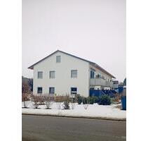 2 Zimmer Wohnung mit Balkon - 953,00&nbsp;EUR Kaltmiete, ca.&nbsp; 77,00&nbsp;m&sup2; in Gremsdorf (PLZ: 91350)