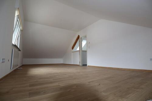Foto - 2 Zimmer Dachgeschoßwohnung zur Miete in Leimen