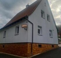 Kleines Haus zu vermieten. - 450,00&nbsp;EUR Kaltmiete, ca.&nbsp; 80,00&nbsp;m&sup2; in Ramsthal (PLZ: 97729)