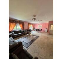 Zu Verkauf 5 Zimmer, 2 Küchen, 3 Bäder, Terrasse, Garage & Garten - Rüsselsheim am Main