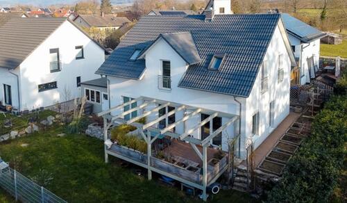 Foto - Naturnahes modernes Familienhaus in Müllheim-Dattingen