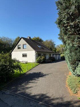 Foto - Wohnen im Grünen: Freistehendes Einfamilienhaus am Stadtrand