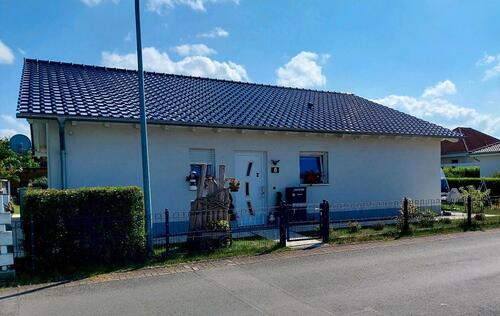 Foto - Einfamilienhaus Bungalow Stil - 449.000,00&nbsp;EUR Kaufpreis, ca.&nbsp; 109,00&nbsp;m&sup2;