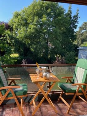 Foto - 1. Reihe! Gemütliche Maisonette, 2-Zi., EBK, Balkon, Tiefgarage