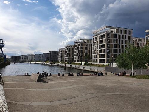 Foto - Hafeninsel OF, geschmackvolle 2-Zimmer-Wohnung mit Loggia, Garten