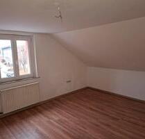 2 Zimmer Dachgeschosswohnung in Kronach - Weißenbrunn