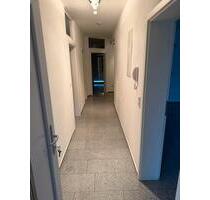 Moderne 105 m² Erdgeschosswohnung mit Terrasse - Schmelz