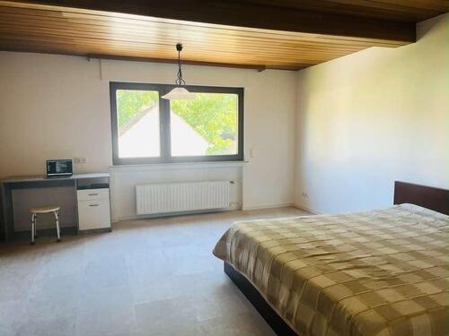 Foto - 25 m² möbliertes renoviertes WG-Zimmer, U7 U4 direkt vor der Tür