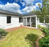 Haus mit Wintergarten, Atriumgarten & Garage in ruhiger Lage - Kiel Elmschenhagen