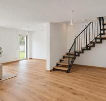 Neubau-Reihenmittelhaus, Erstbezug, 6 Zi., KfW 40, Smarthome - Neumarkt in der Oberpfalz Altenhof