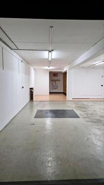 Foto - Garage Halle zu vermieten - 700,00&nbsp;EUR Miete,