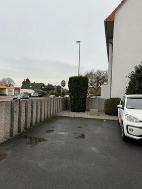 Foto - Carport und Außenstellplatz zu vermieten !