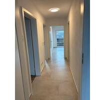 Renovierte Wohnung in Zweifamilienhaus - Haßfurt