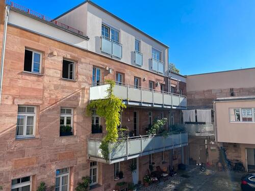 Foto - Charmante, lichtdurchflutete, vollmöblierte Wohnung