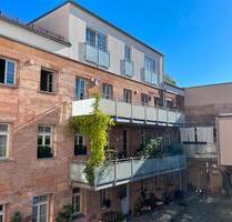 Charmante, lichtdurchflutete, vollmöblierte Wohnung - Fürth Altstadt Charmante, lichtdurchflutete, vollmöblierte Wohnung - Fürth Altstadt