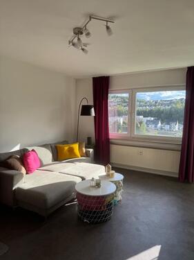 Foto - Helle 2ZKB mit Balkon und EBK am Siegener Lindenberg