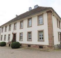 Renovierte 2 ZKB auf Gutshof in Schauenburg-Elmshagen - Wohnen mit dem eigenen Pferd