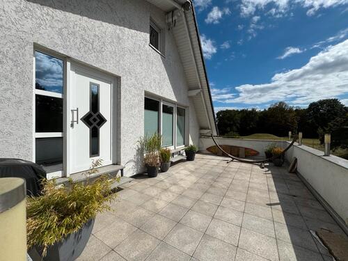 Foto - 2,5-Zi.-Terrassenwohnung mit Aussicht,Whirlpool & Fußbodenheizung