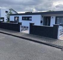 Bungalow in Möhnesee-Günne | 943 m² Grundstück | Pool | PV-Anlage
