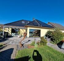 Bungalow mit besonderen Extras - 640.000,00&nbsp;EUR Kaufpreis, ca.&nbsp; 143,00&nbsp;m&sup2; in Markranstädt (PLZ: 04420)