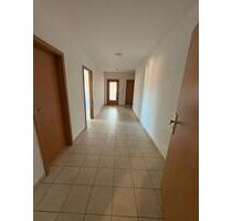 3 Raum Wohnung - 960,00&nbsp;EUR Kaltmiete, ca.&nbsp; 114,00&nbsp;m&sup2; in Themar (PLZ: 98660)