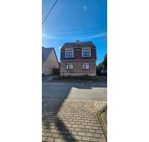 Einfamilienhaus zu verkaufen - 65.000,00&nbsp;EUR Kaufpreis, ca.&nbsp; 95,00&nbsp;m&sup2; in Raguhn-Jeßnitz (PLZ: 06800) Jeßnitz (Anhalt)