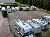 Foto - Stellplatz ‼️ Breite Parkplätze Wohnwagen, Wohnmobile, Anhänger