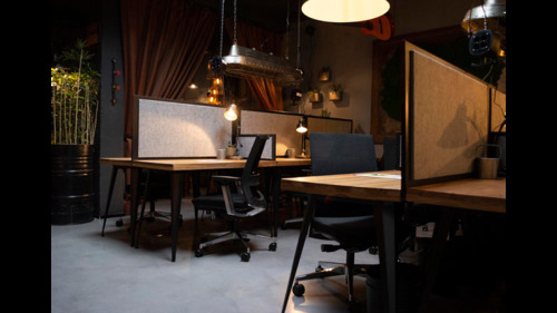 Foto - Offene Arbeitsplätze und Meetingbereich in stylischer Atmosphäre - All-in-Miete