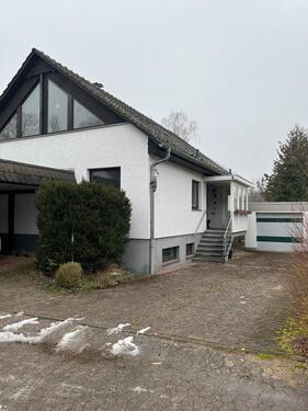 Foto - Geräumiges Einfamilienhaus mit 6 Zimmern, Garage u. Carport in HM