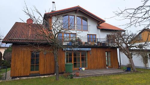 Foto - Traumhafte 3-Zimmer-Wohnung mit Garten und Doppelgarage