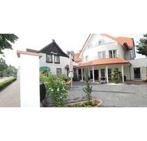 Wunderschöne 2-Zimmer-Dachgeschosswohnung möbliert in Isselhorst - Gütersloh