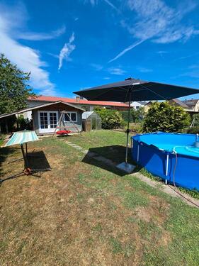 Foto - Einfamilienhaus mit Garten, Innenhof & Nebengebäude