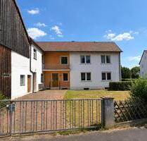 Wohnhaus mit großem Nebengebäude (Scheune) und Garten in Wernberg - Wernberg-Köblitz