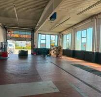 Vielseitige Werkstatt-& Lagerhalle mit Freifläche in Dingolfing