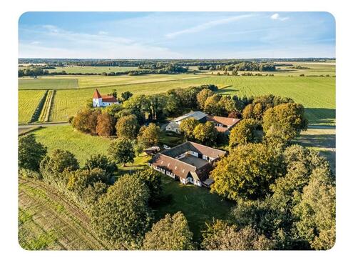 Foto - Nakskov, Lolland > schöner 4 -Seit-Hof