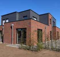 Exklusives Wohngefühl als Erstbezug – mit Einbauküche & Dachterrasse - Westerstede