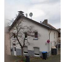 Einfamilienhaus von Privat - 250.000,00&nbsp;EUR Kaufpreis, ca.&nbsp; 90,00&nbsp;m&sup2; in Herzogenrath (PLZ: 52134)