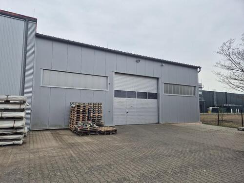 Foto - Lagerhalle mit Bürofläche - 1.990,00&nbsp;EUR Kaltmiete, ca.&nbsp; 288,00&nbsp;m&sup2;