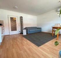 1 Zi. Etagen-Whg. im 4 Stock mit Aufzug von Privat - Nürnberg Eberhardshof