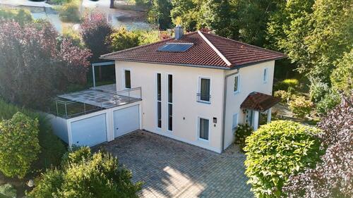 Foto - Großzügiges Anwesen mit Einfamilienhaus im Toskana-Stil