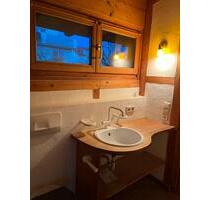 Schöne helle 2Zi. Wohnung Balkon evtl. Garten - Reutlingen