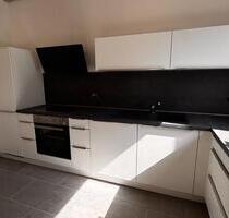 modernisierte 4-ZKB-Whg. mit Moselblick, Garten und großem Balkon - Leiwen