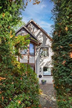 Foto - Exklusive Reihenhaus in Hamburg-Wellingsbüttel