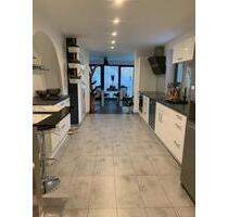 Moderne 5-Zimmerwohnung - 1.490,00&nbsp;EUR Kaltmiete, ca.&nbsp; 146,00&nbsp;m&sup2; in Adelsdorf (PLZ: 91325)