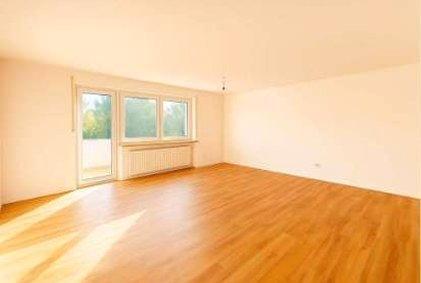 Foto - Attraktive 2-Zimmer-Wohnung mit Balkon in zentraler Lage